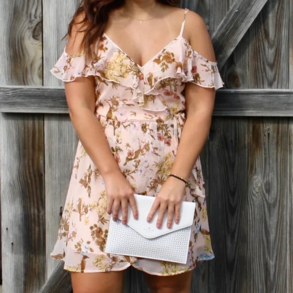 NWT Band of Gypsies Chiffon Cold Shoulder Mini Dress Ruffle‎ Romantic Soft Girl